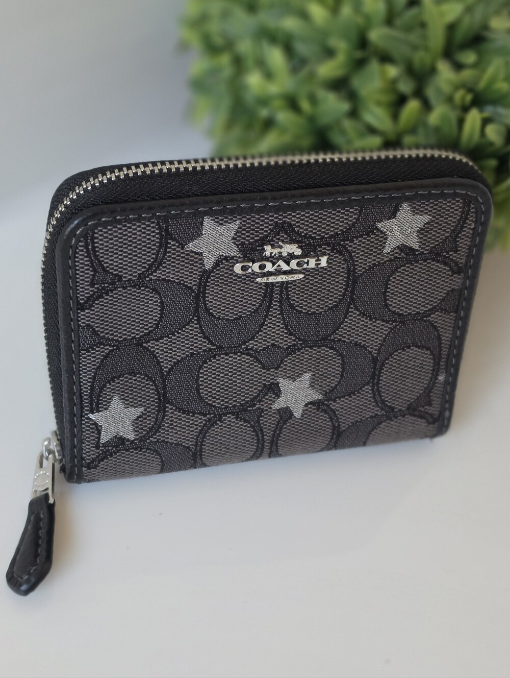 Star Zip Around Wallet - Picture 15 of 15